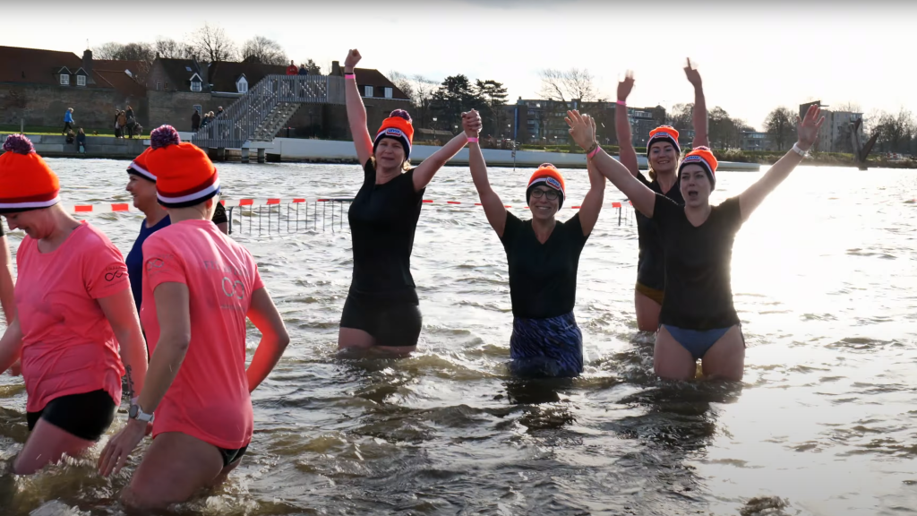 Harderwijk nieuwjaarsduik